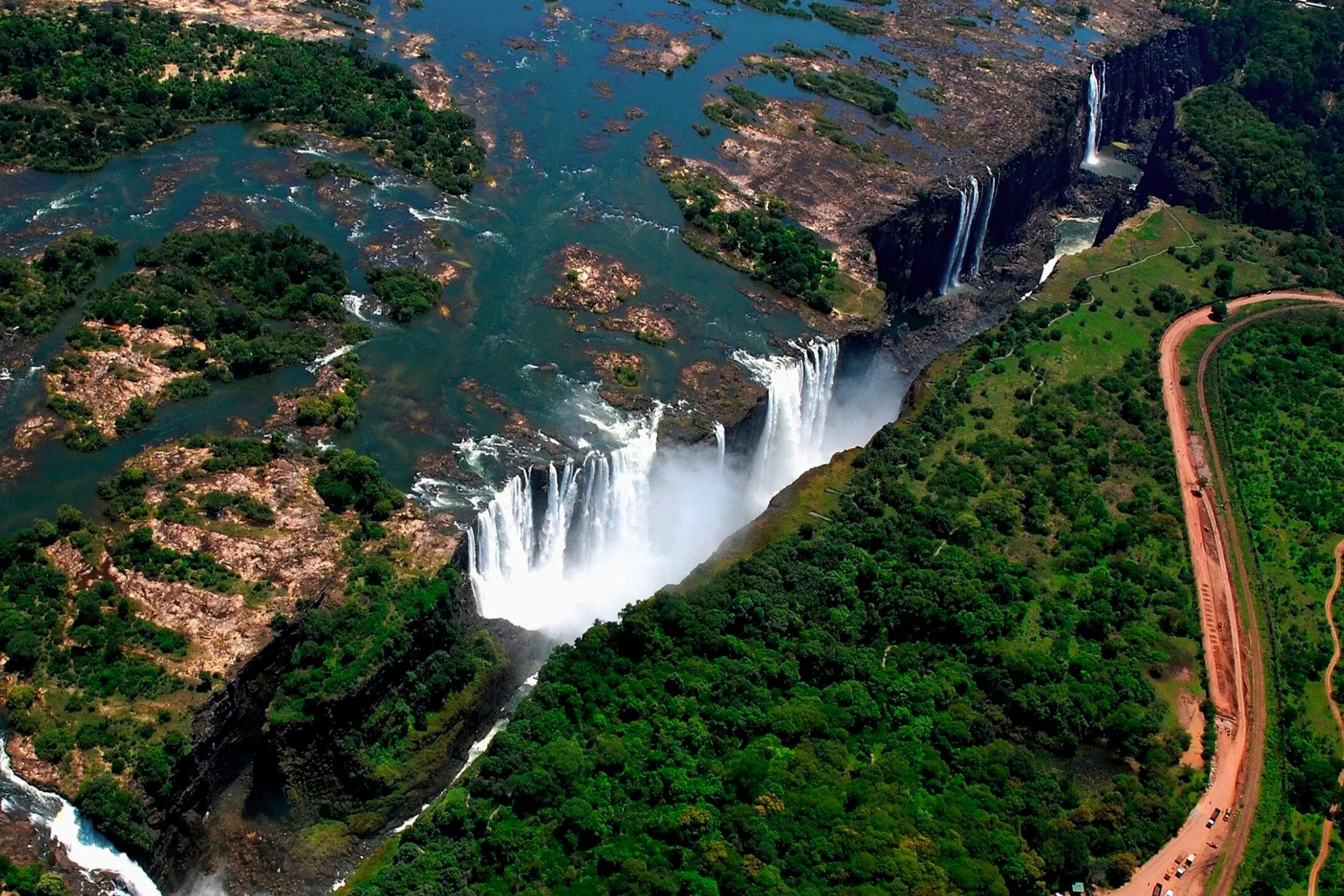 Victoria Falls & the Zambezi Frontier